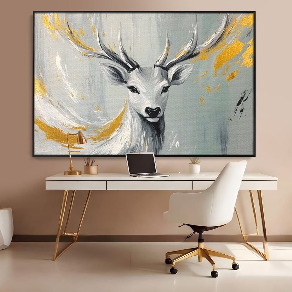 Tablou canvas cu pictura cu portret de cerb si detalii aurii, in rama de aluminiu negru, pe perete intr-un birou